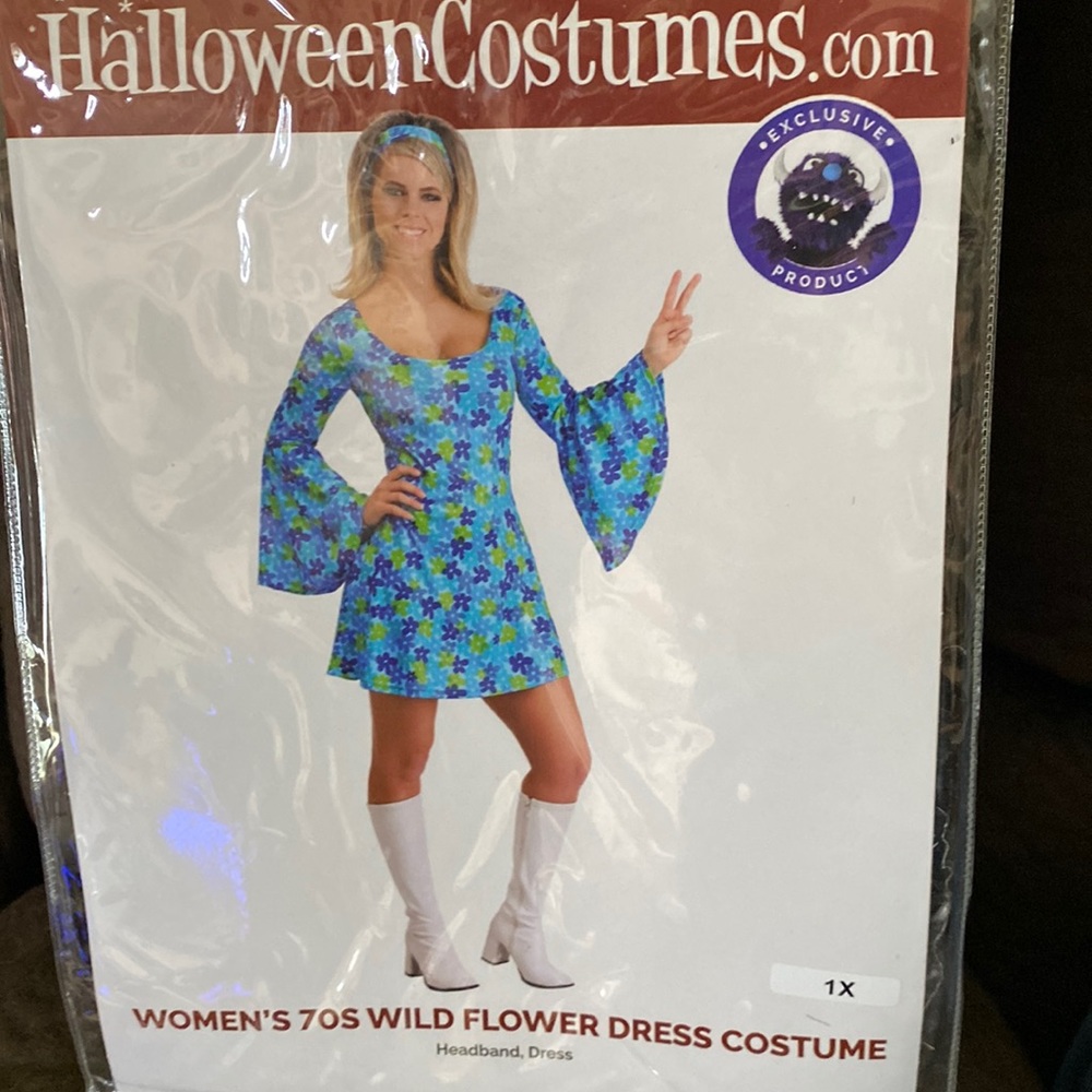 A real groovy 60’s inspired Halloween costume set